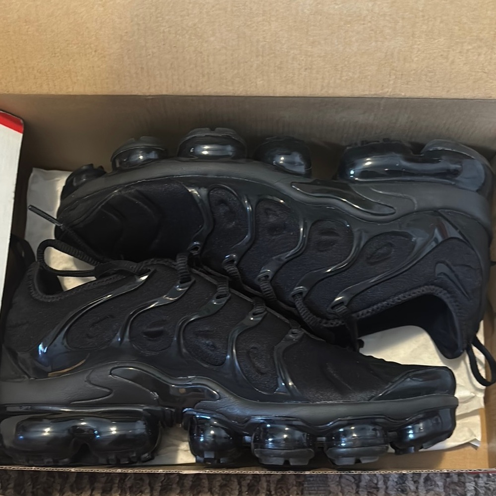 VaporMax Plus